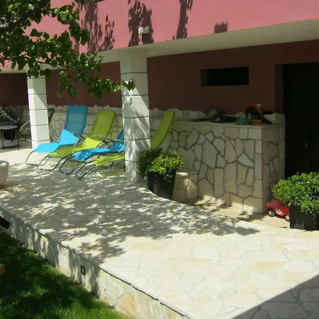 Apartment Marinely Kastela