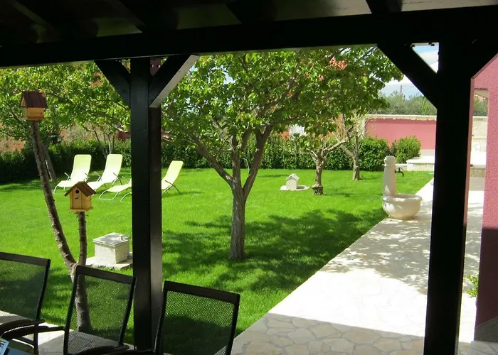 Marinely * Каштела