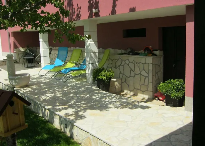 Апартаменты Marinely Каштела